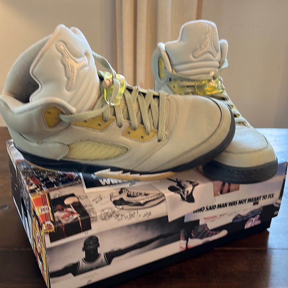 Jordan 5 Retro Jade Horizon
